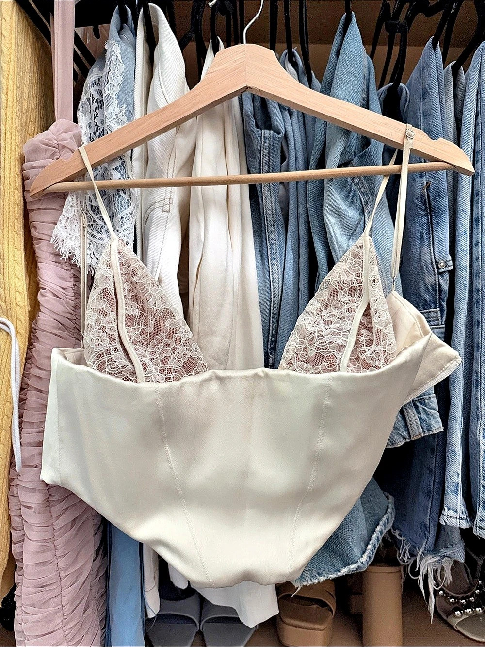 housecb Lace Bustier Top in White Size Small Like New